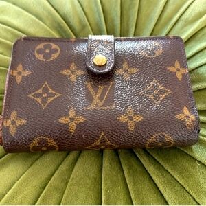 LOUIS VUITTON Viennois Kisslock Wallet Monogram Brown TH9038